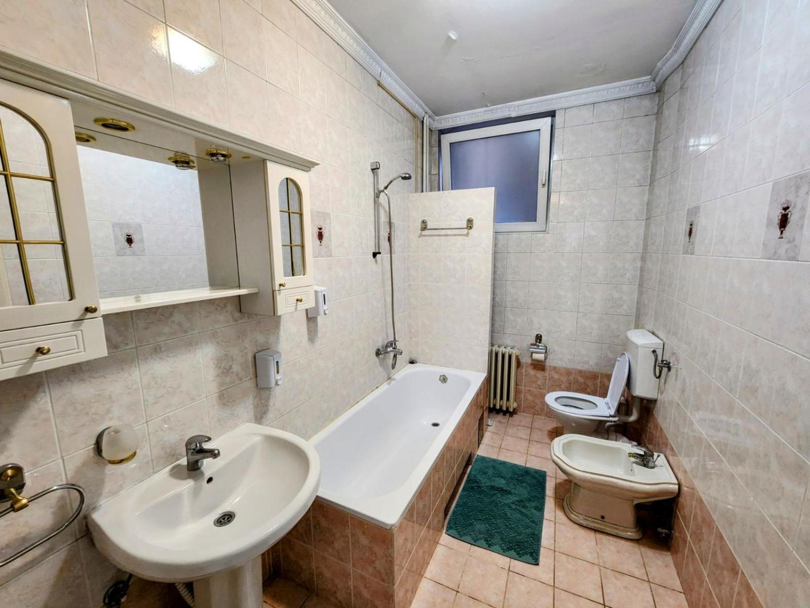 Authentic Belgrade Centre Apartments For Large Groups, Republic Square - Up To 47 People In 5 Apartments Phòng bức ảnh