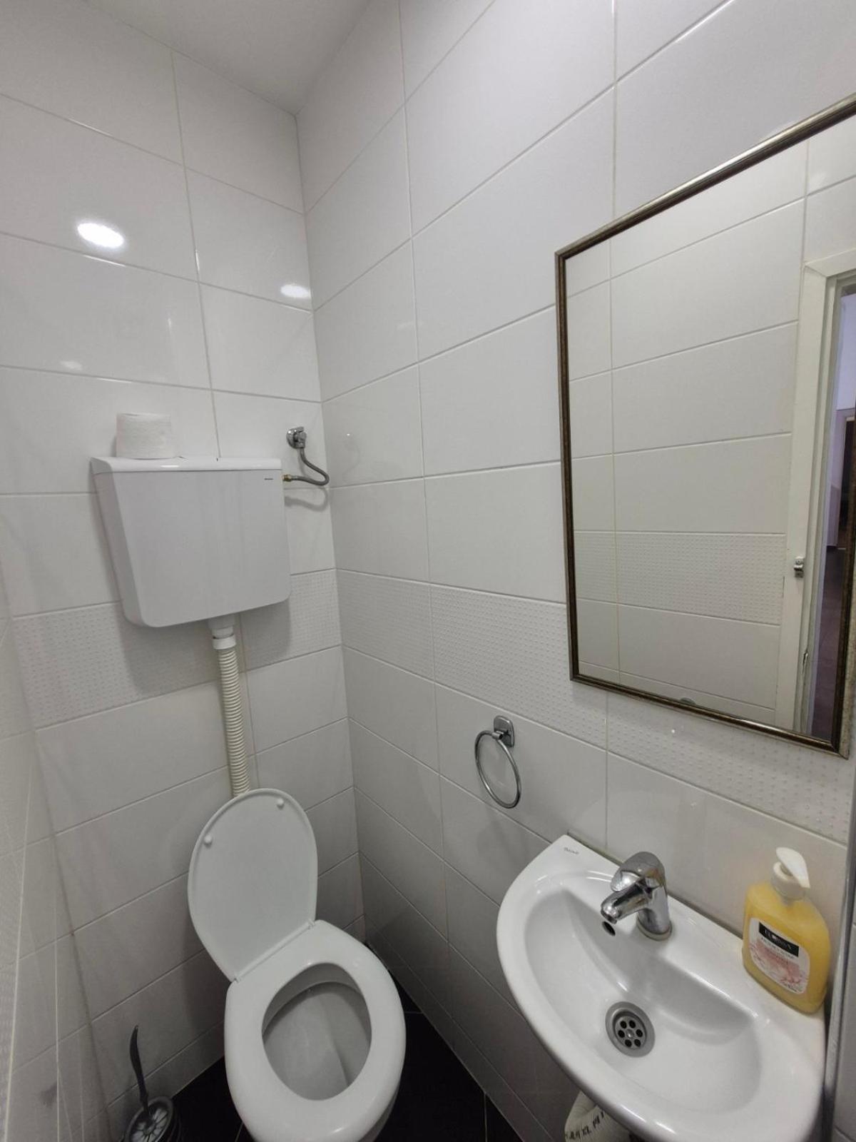 Authentic Belgrade Centre Apartments For Large Groups, Republic Square - Up To 47 People In 5 Apartments Phòng bức ảnh