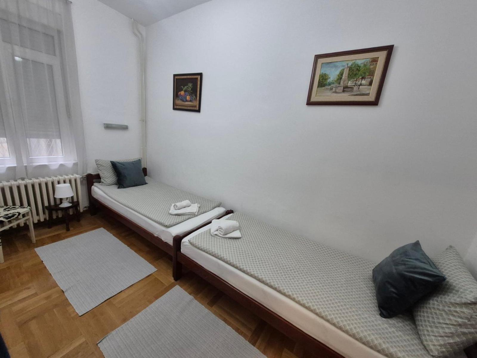 Authentic Belgrade Centre Apartments For Large Groups, Republic Square - Up To 47 People In 5 Apartments Phòng bức ảnh