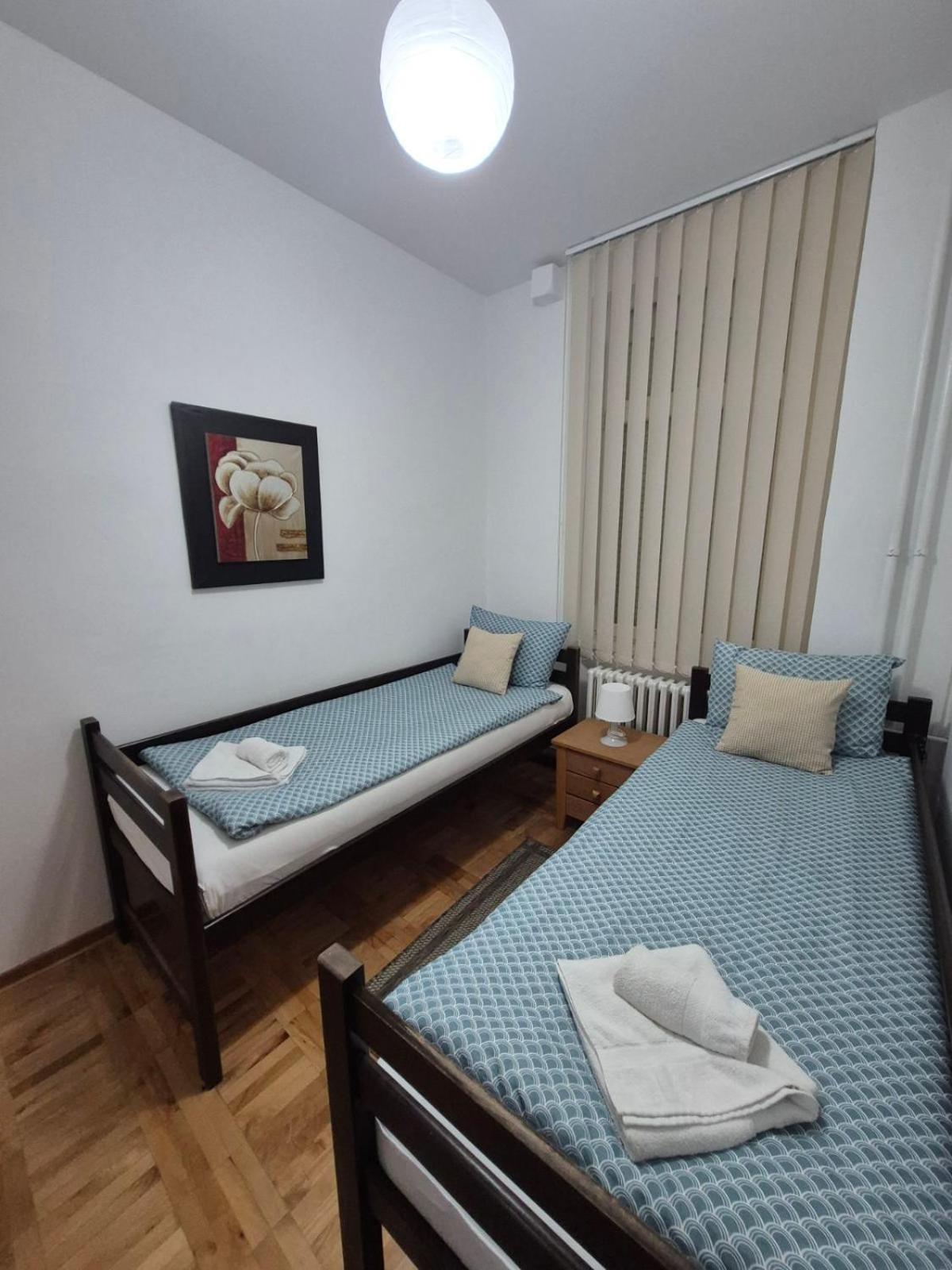 Authentic Belgrade Centre Apartments For Large Groups, Republic Square - Up To 47 People In 5 Apartments Phòng bức ảnh