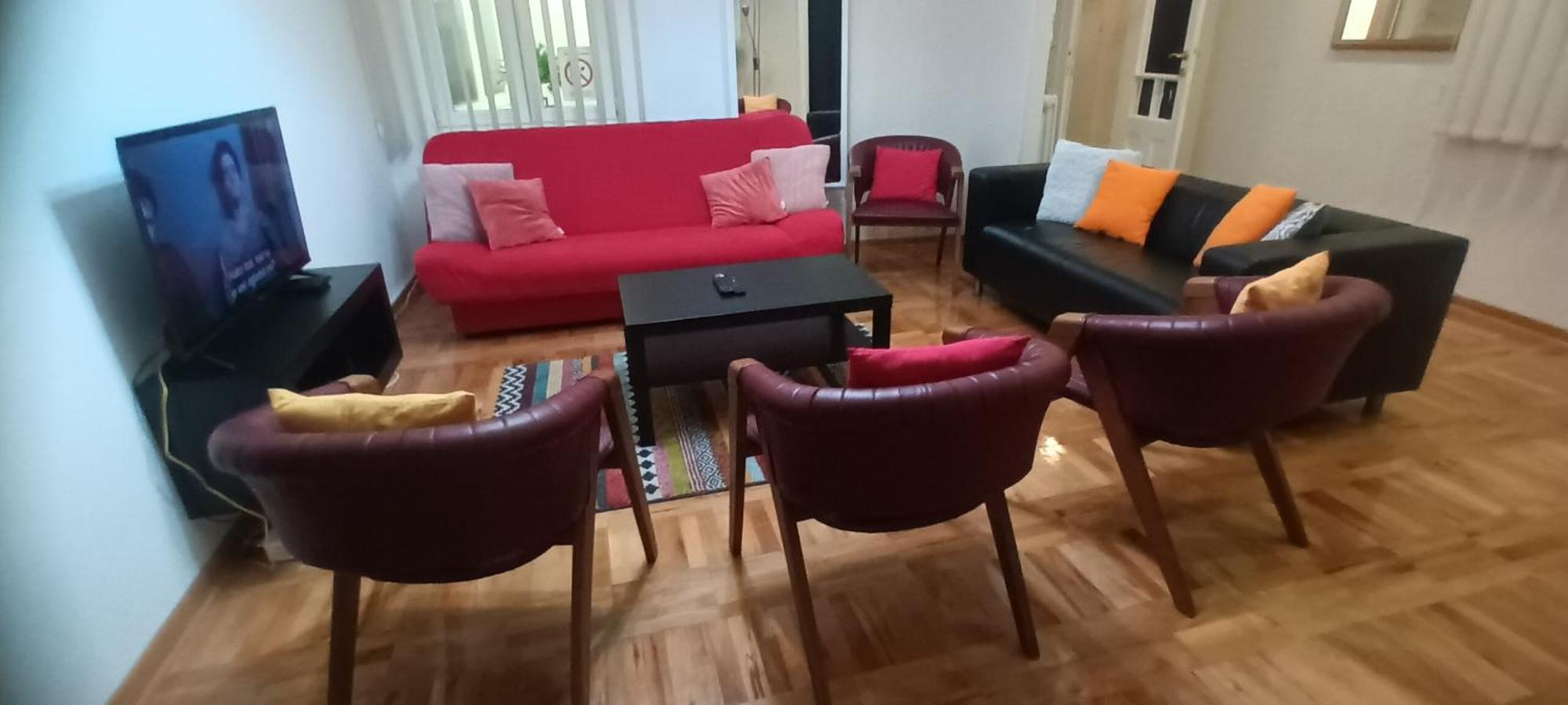Authentic Belgrade Centre Apartments For Large Groups, Republic Square - Up To 47 People In 5 Apartments Phòng bức ảnh