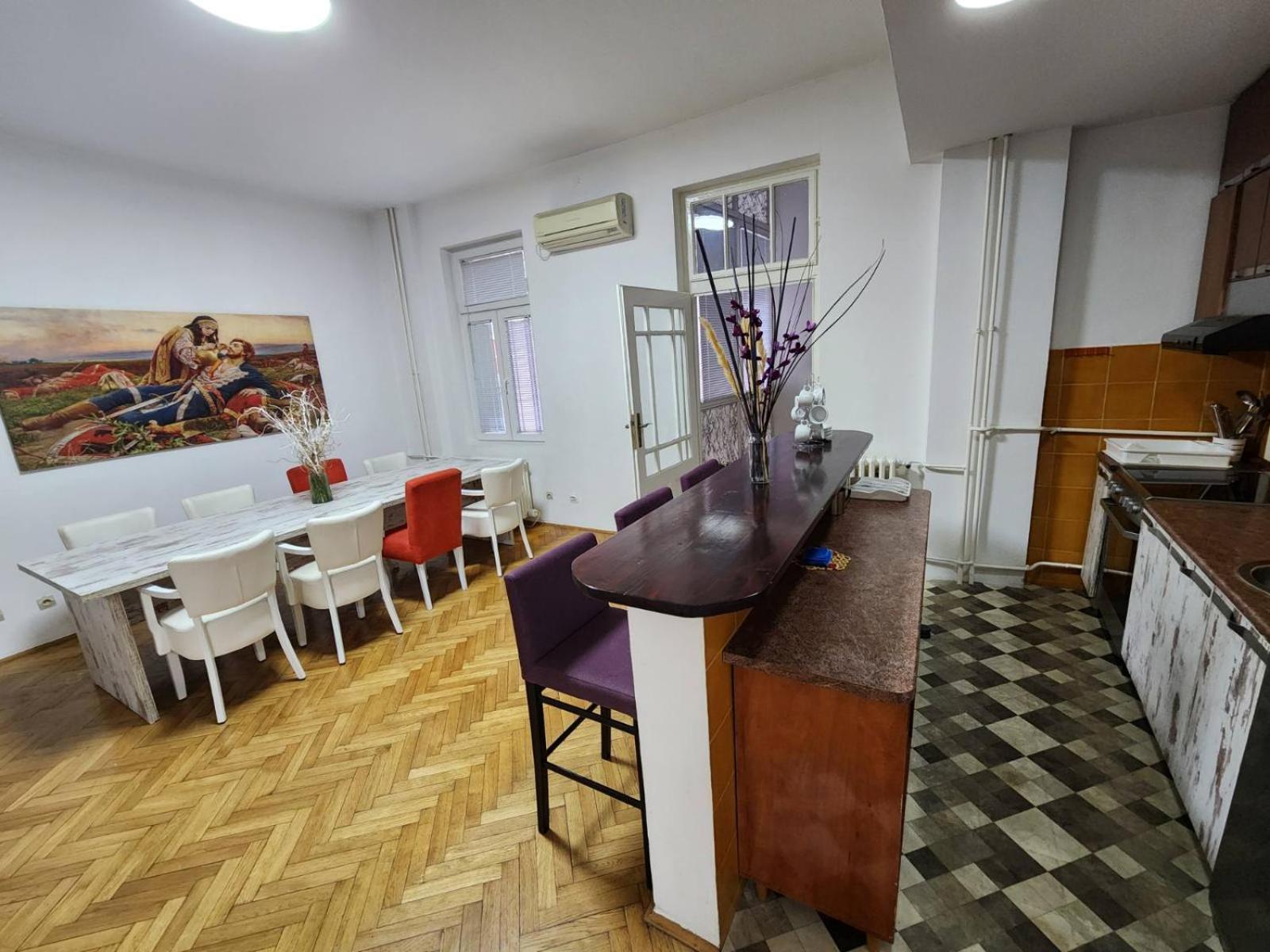 Authentic Belgrade Centre Apartments For Large Groups, Republic Square - Up To 47 People In 5 Apartments Phòng bức ảnh